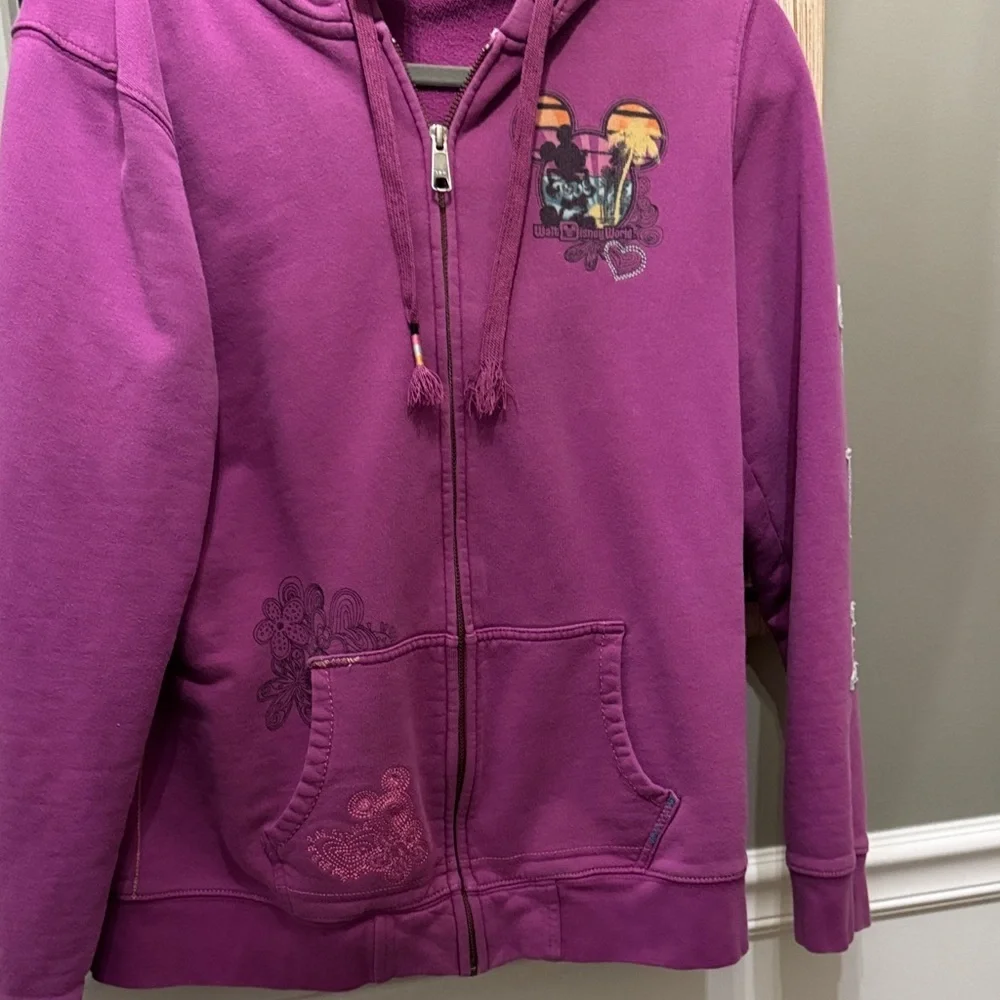 Disney  Purple Graphic hoodie zipper sz L Walt Disney works authentic Disney